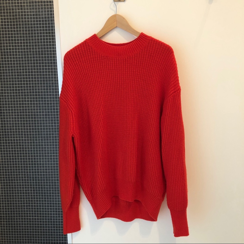 H&M | Red Crewneck Knit Sweater